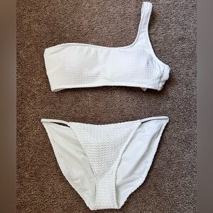 NWT white textured one shoulder full coverage bikini